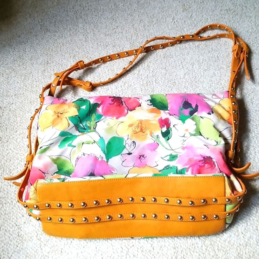 Stuart Weitzman Fabric/Leather Summer Shoulderbag,Handbag. Floral Print.